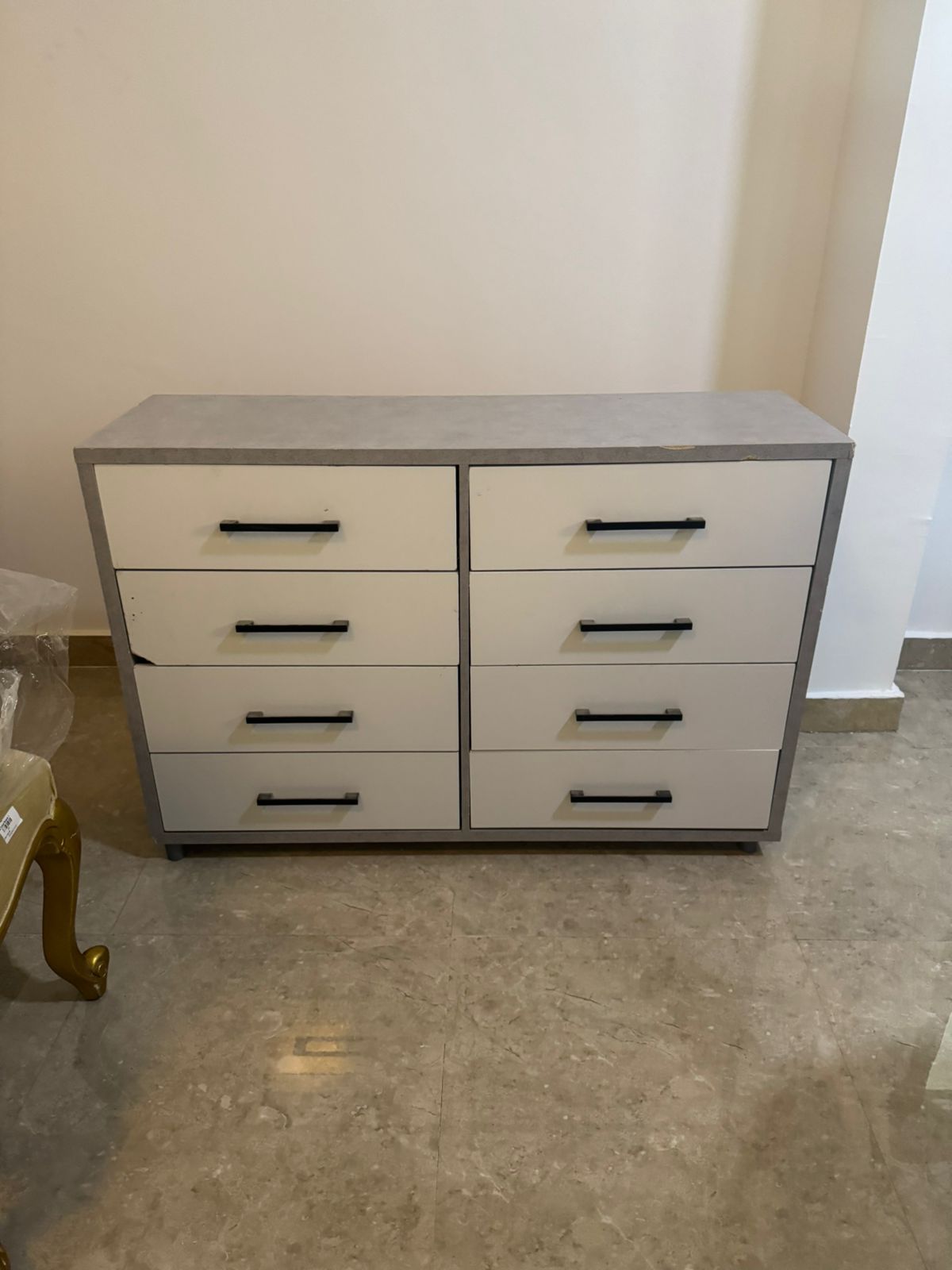 White Chest of Drawers - 8 Drawers, Great Condition! Only OMR 30!