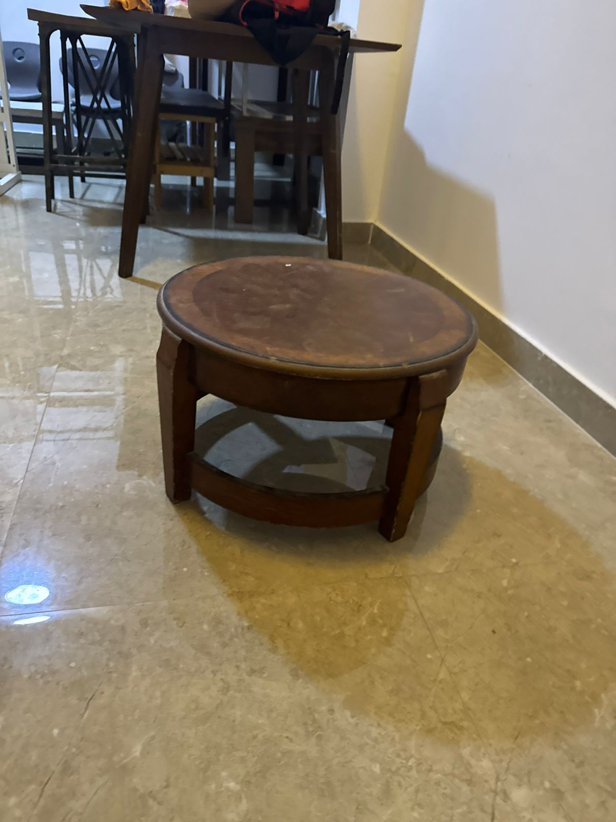 Brown Round Coffee Table - 55x55x27 cm! Only OMR 10!