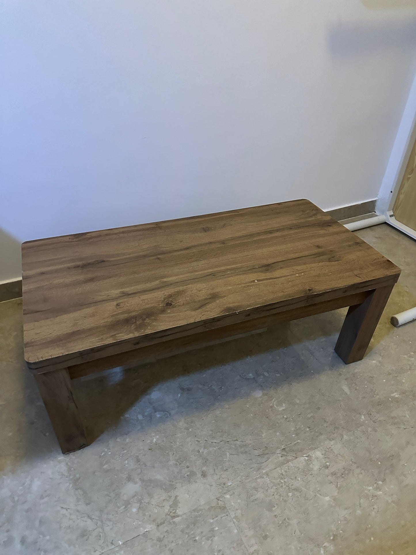 Classy Wooden Coffee Table - Only OMR 12!