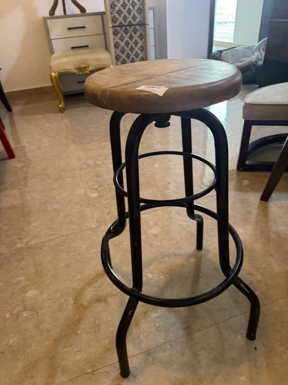 Brown Bar Stool - 70cm Tall! Only OMR 8!